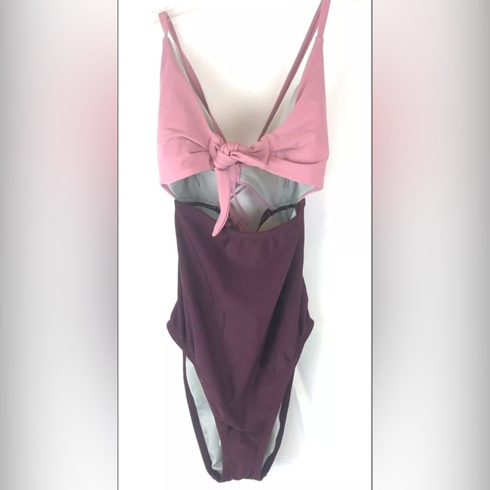 Speedo Women’s Tie Front One Piece Swimsuit Size 10, Purple